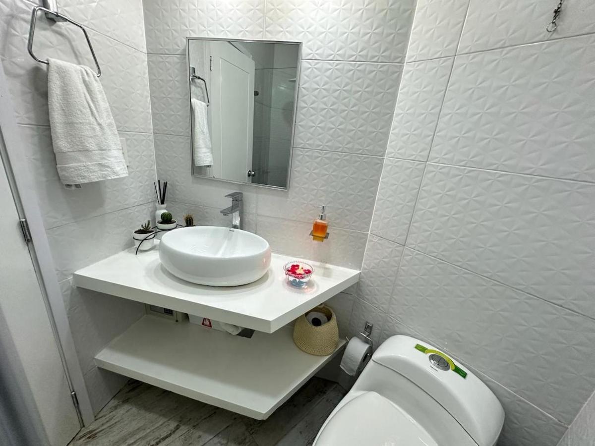 Open-space In The Historic Center Of De Indias * Cartagena