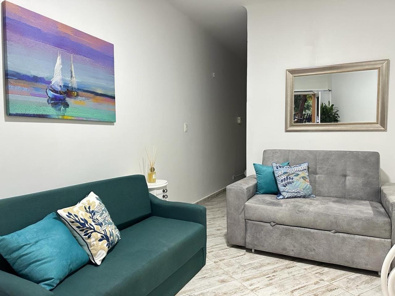 Open-space In The Historic Center Of De Indias * Cartagena